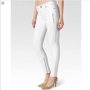 Paige skinny white Jean with zipper Sz 25